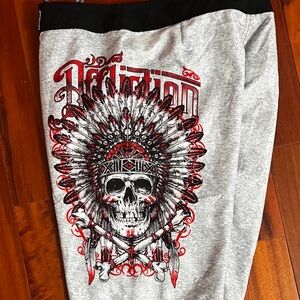 Affliction Men’s Board Shorts Skull Headdress Size 32 Gray Red Swim Trunks
